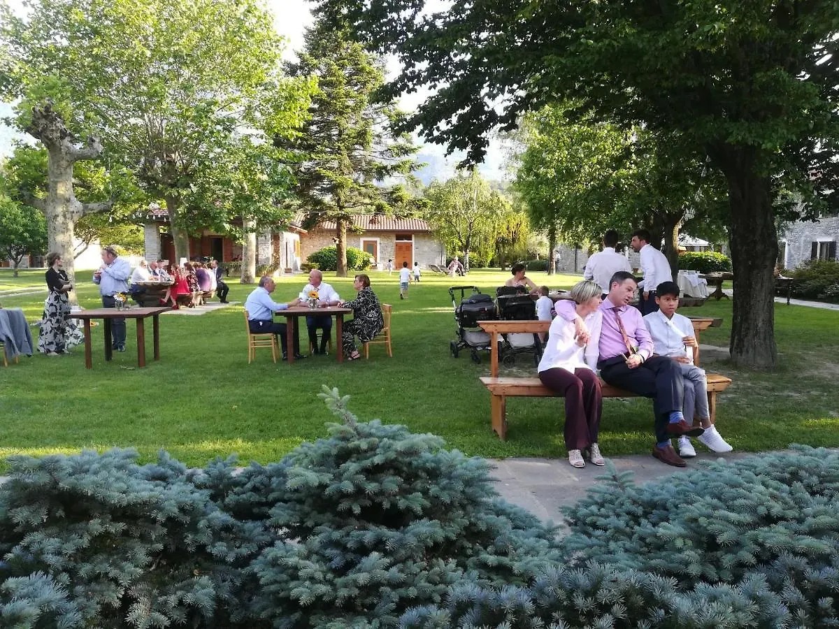 Апарт-отель Апарт отель Cascina Borgofrancone Джера-Ларио