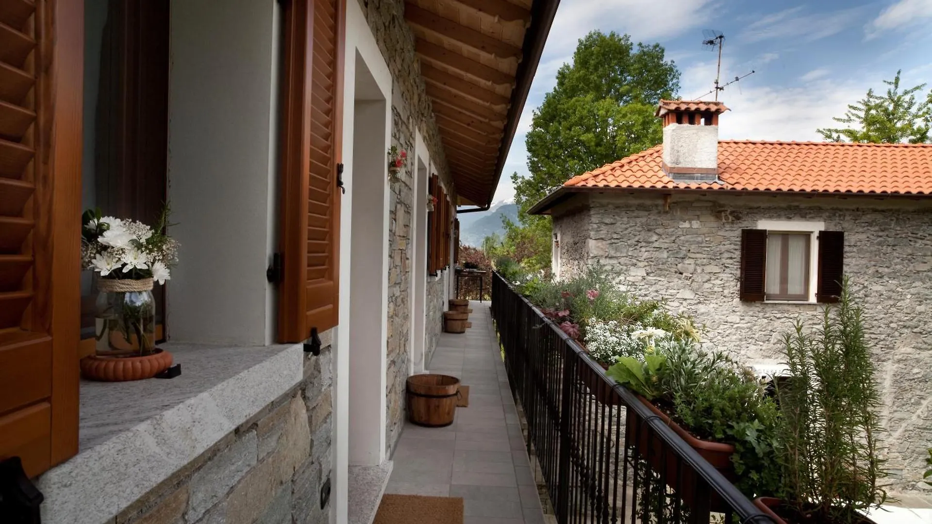 Апарт отель Cascina Borgofrancone Джера-Ларио
