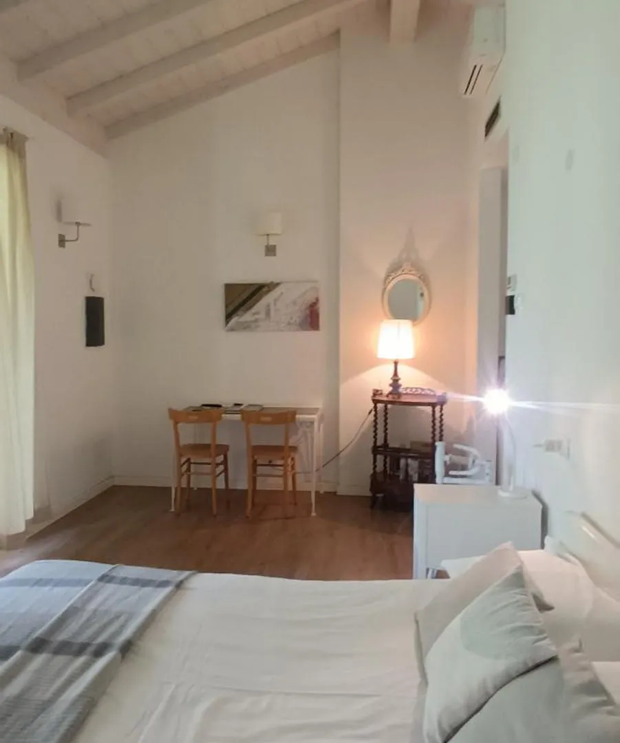 Cascina Borgofrancone Aparthotel Gera Lario 3*,  Italië
