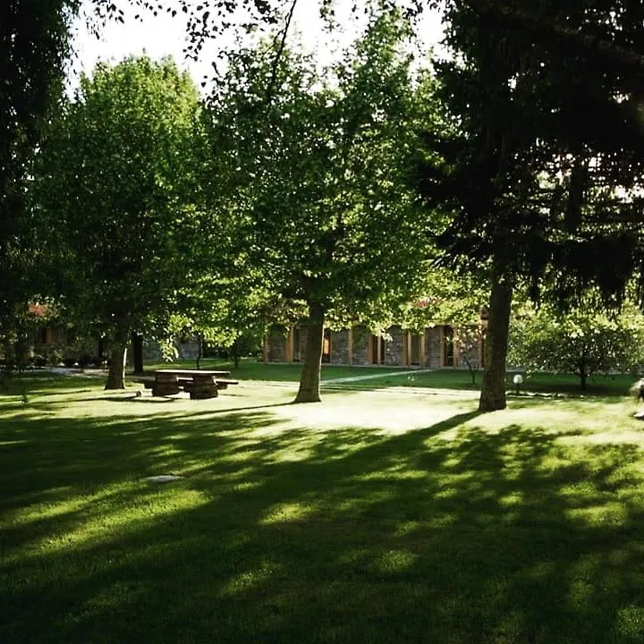 Cascina Borgofrancone Aparthotel Gera Lario