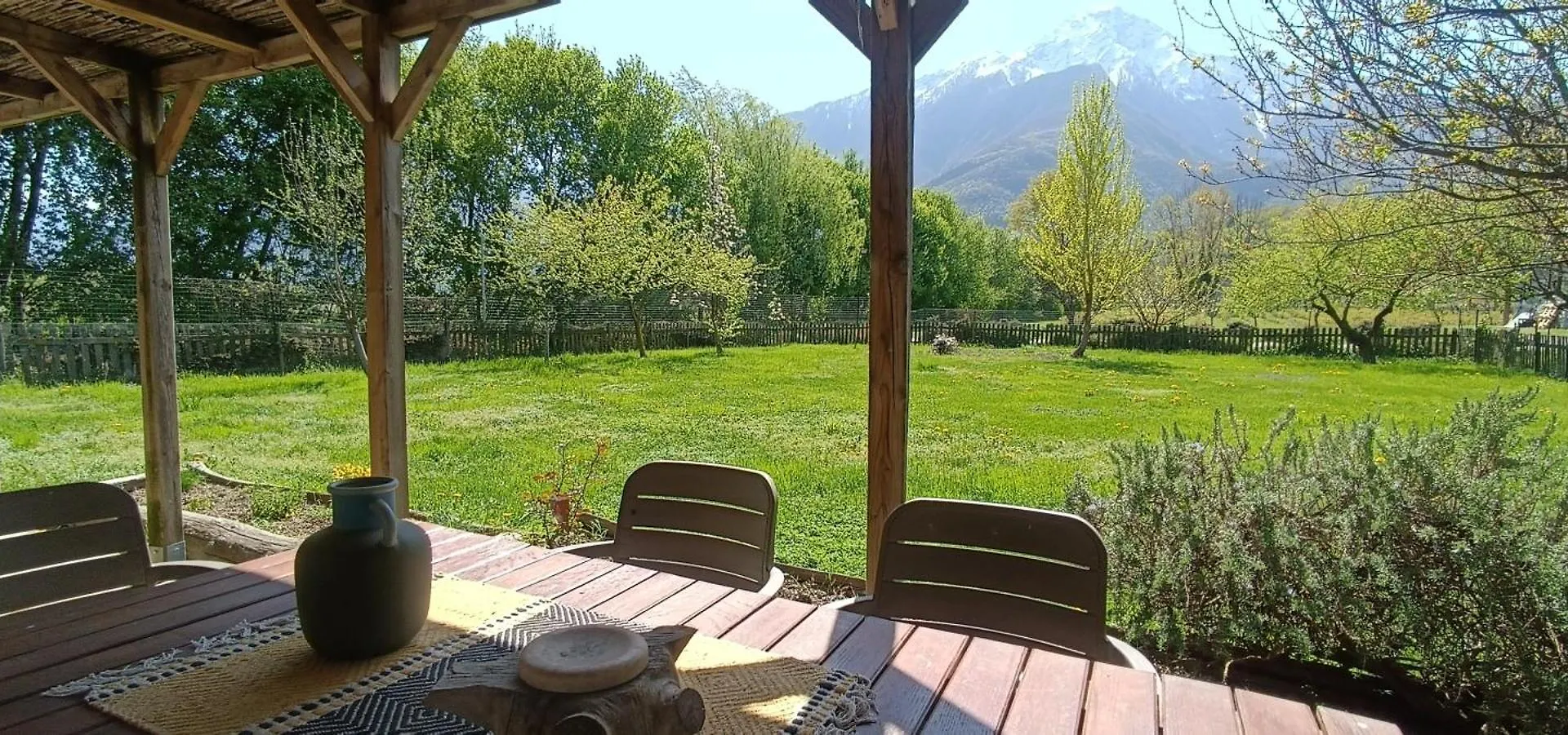Cascina Borgofrancone Aparthotel Gera Lario