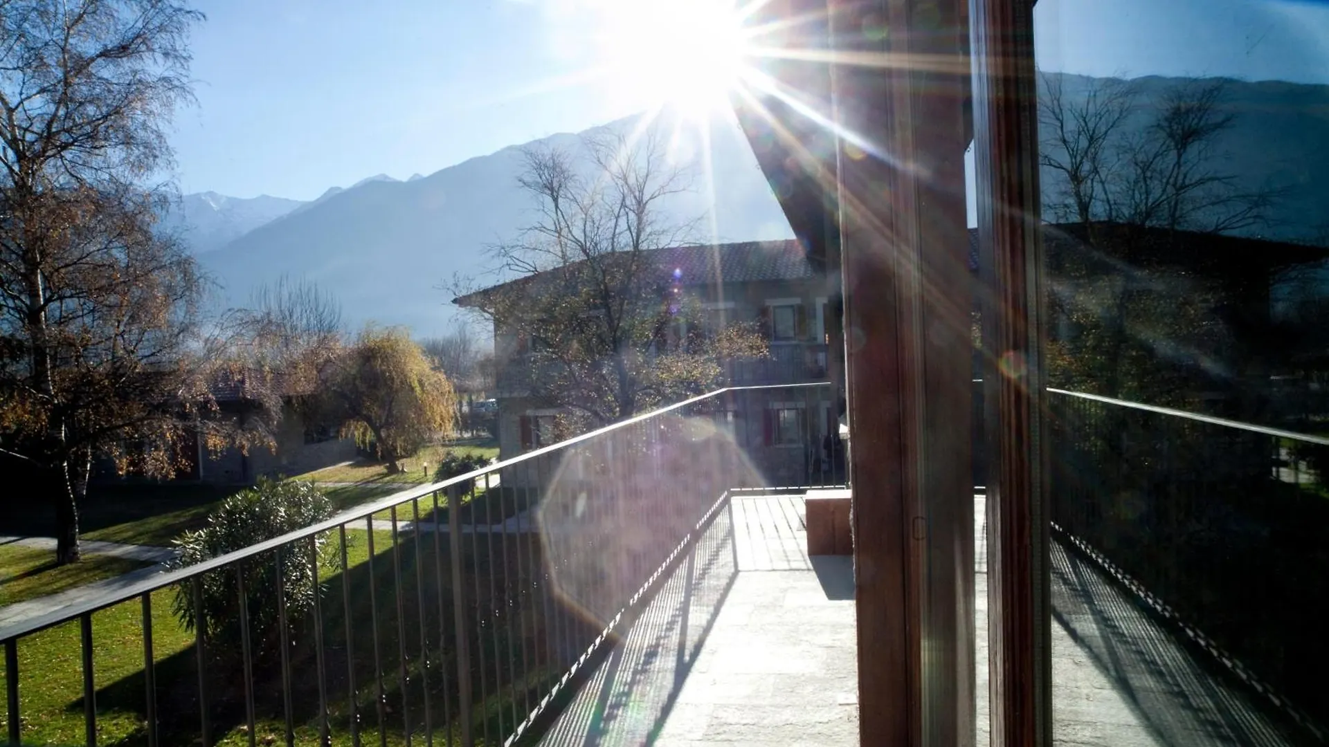 Cascina Borgofrancone Aparthotel Gera Lario 3*,