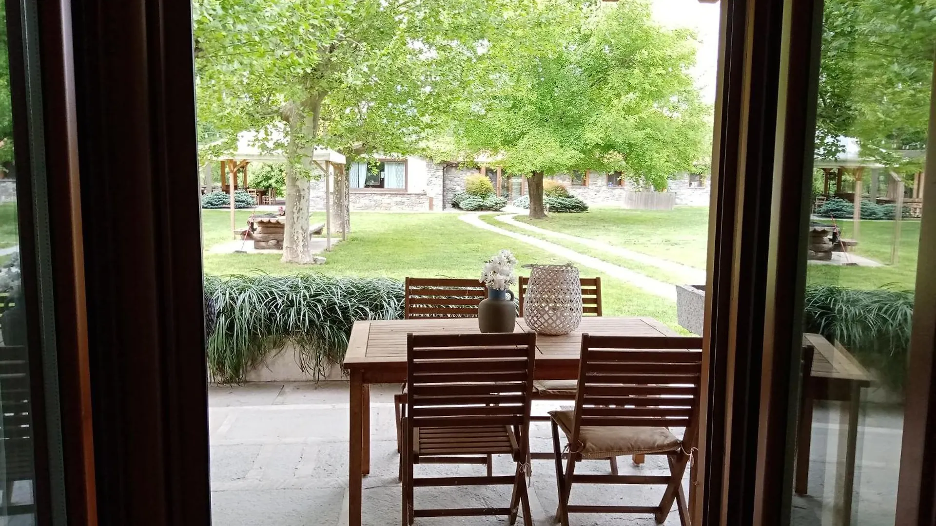 Cascina Borgofrancone Aparthotel Gera Lario